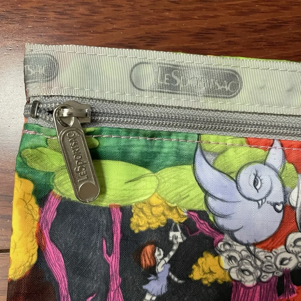 LeSportsac x Fafi Wonderland Cosmetic Pouch Makeup‎ Bag Purse Art Fafinettes B32